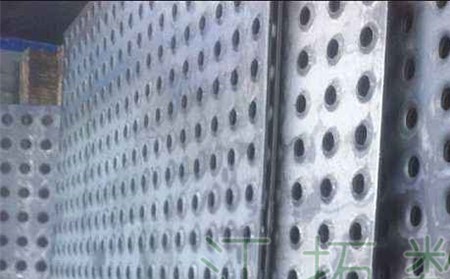 重型沖孔網(wǎng) 重型沖孔網(wǎng)