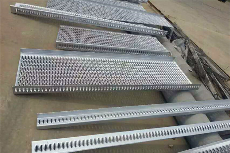 不銹鋼鱷魚嘴防滑板